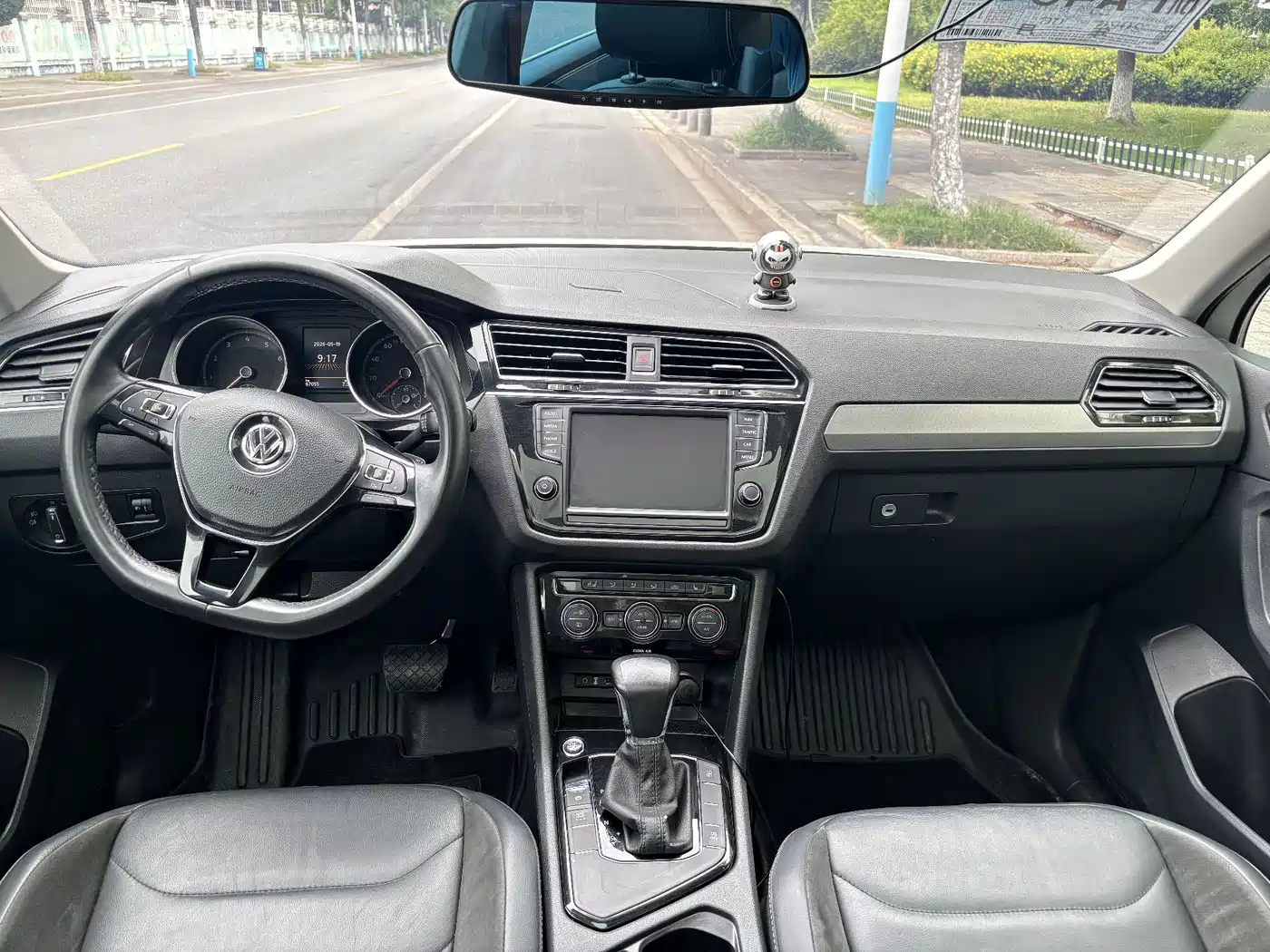 Volkswagen Tiguan L 2018 330TSI Automatic 2WD Luxury Edition фото 9