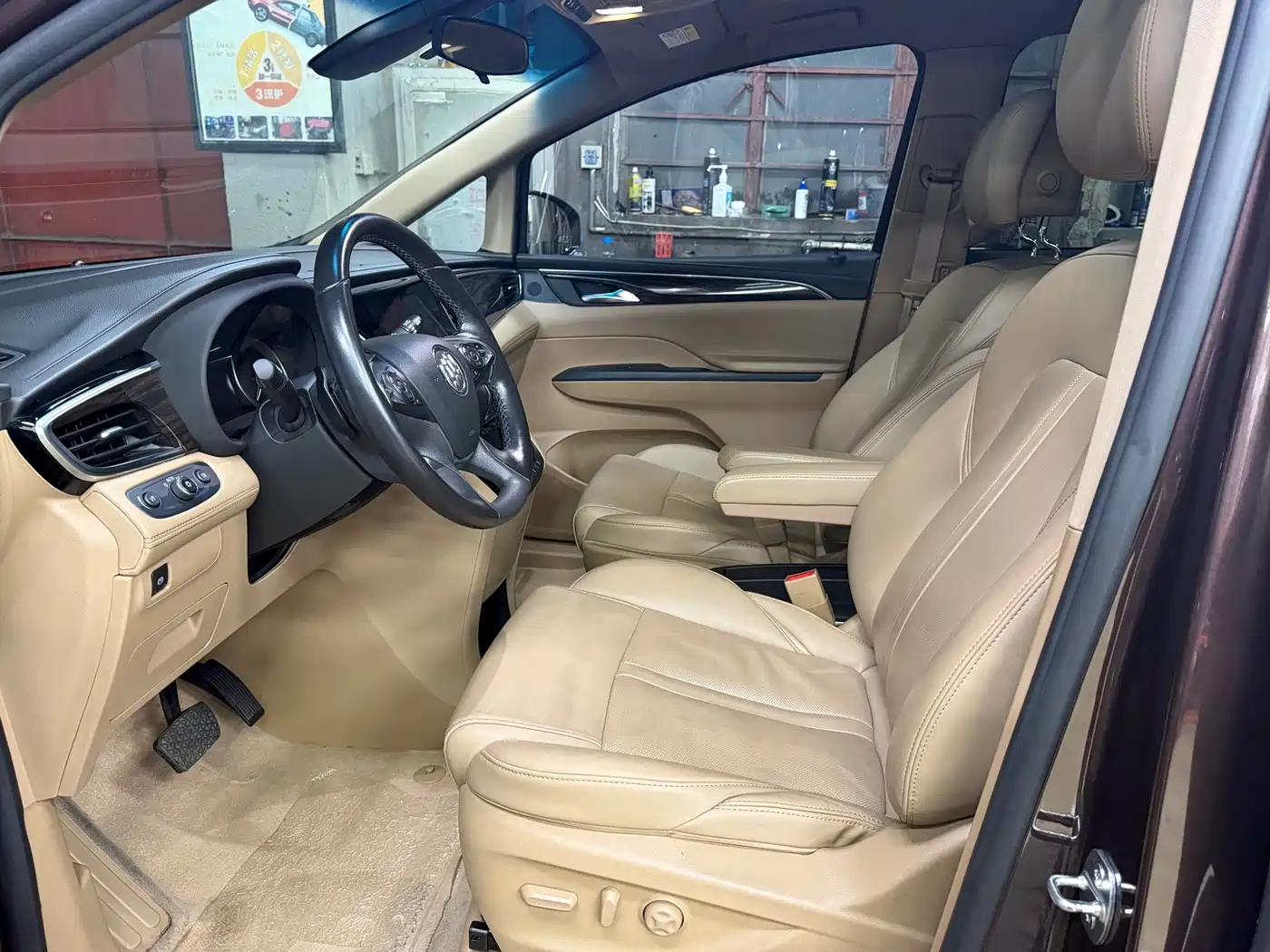 Buick GL8 2018 ES 28T Luxury Type China VI фото 7