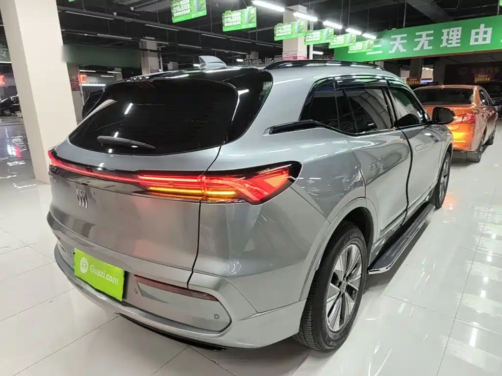 Фото 7 - Buick E5