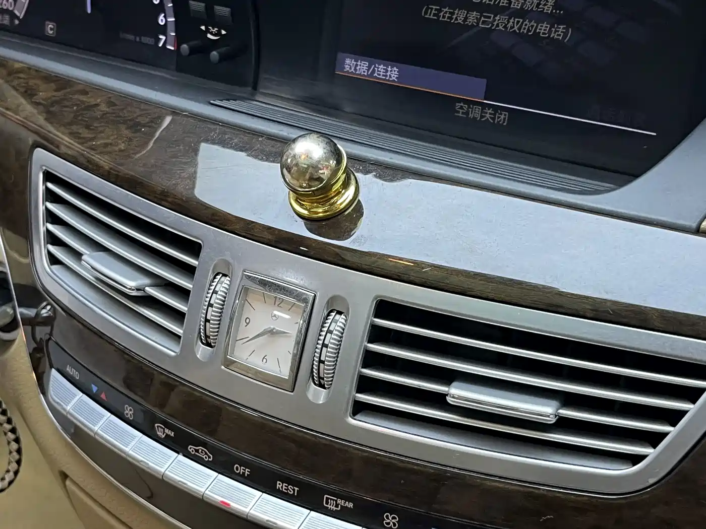 Mercedes-Benz S-Class 2010 S 300 L Business фото 11