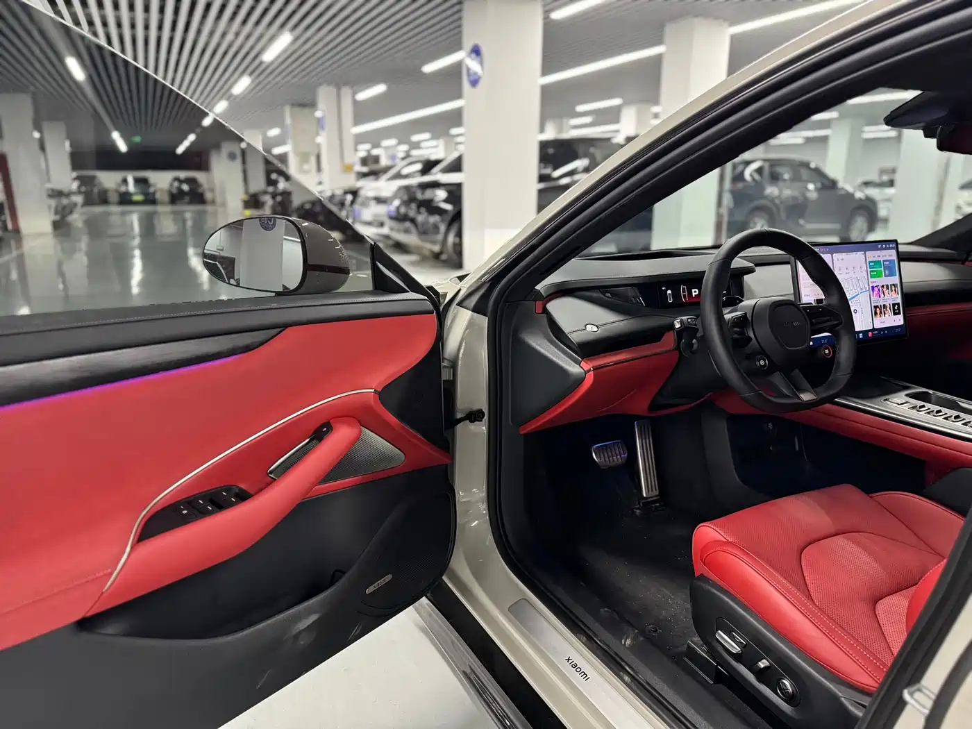 XIAOMI CAR XIAOMI SU7