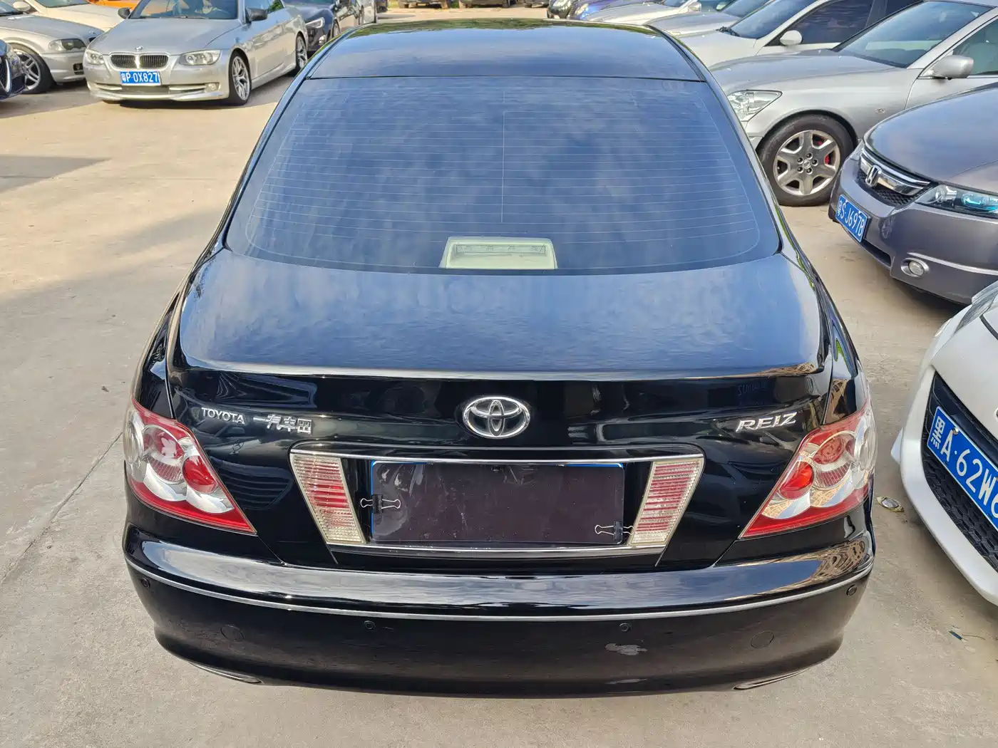 Toyota Reiz 2008 2.5S Special Navigation Edition фото 21