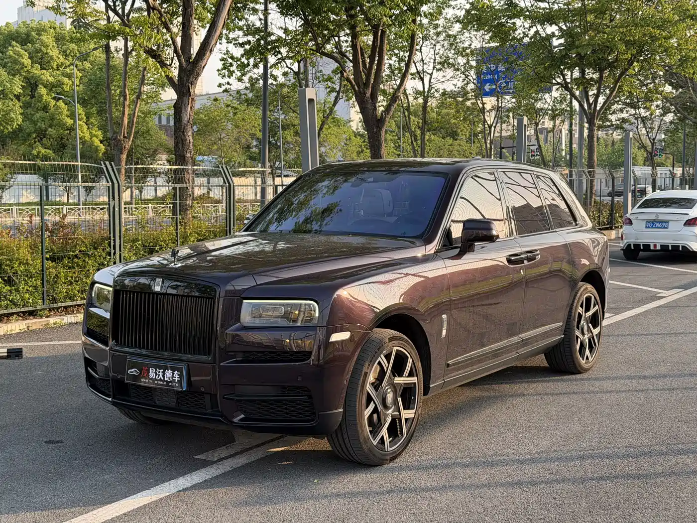 Rolls-Royce Cullinan 2018 5-Seater Version
