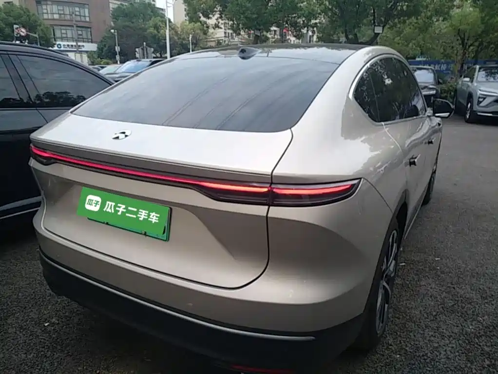 Фото 7 - NIO EC7