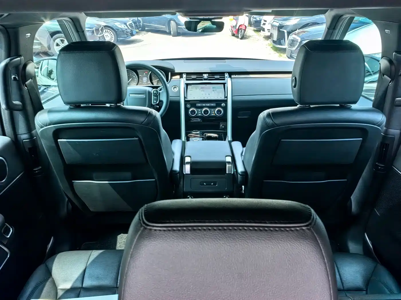 Фото 17 - Land Rover Discovery