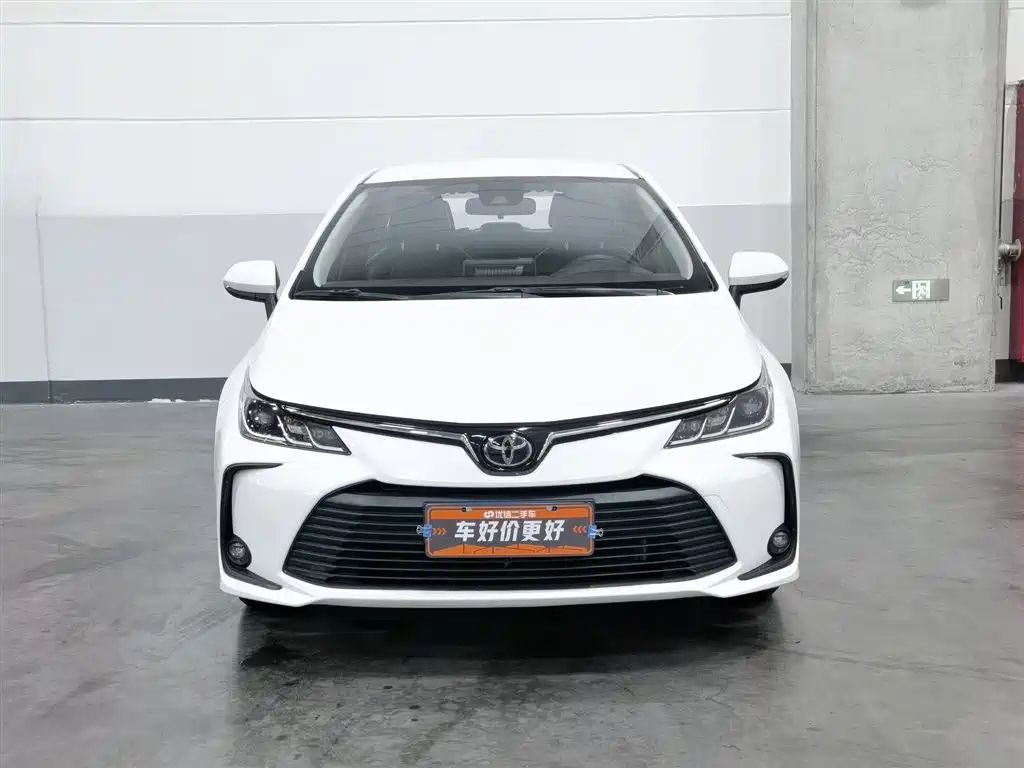 Toyota Corolla 2019 1.2T S-CVT GL Pioneer Edition фото 3