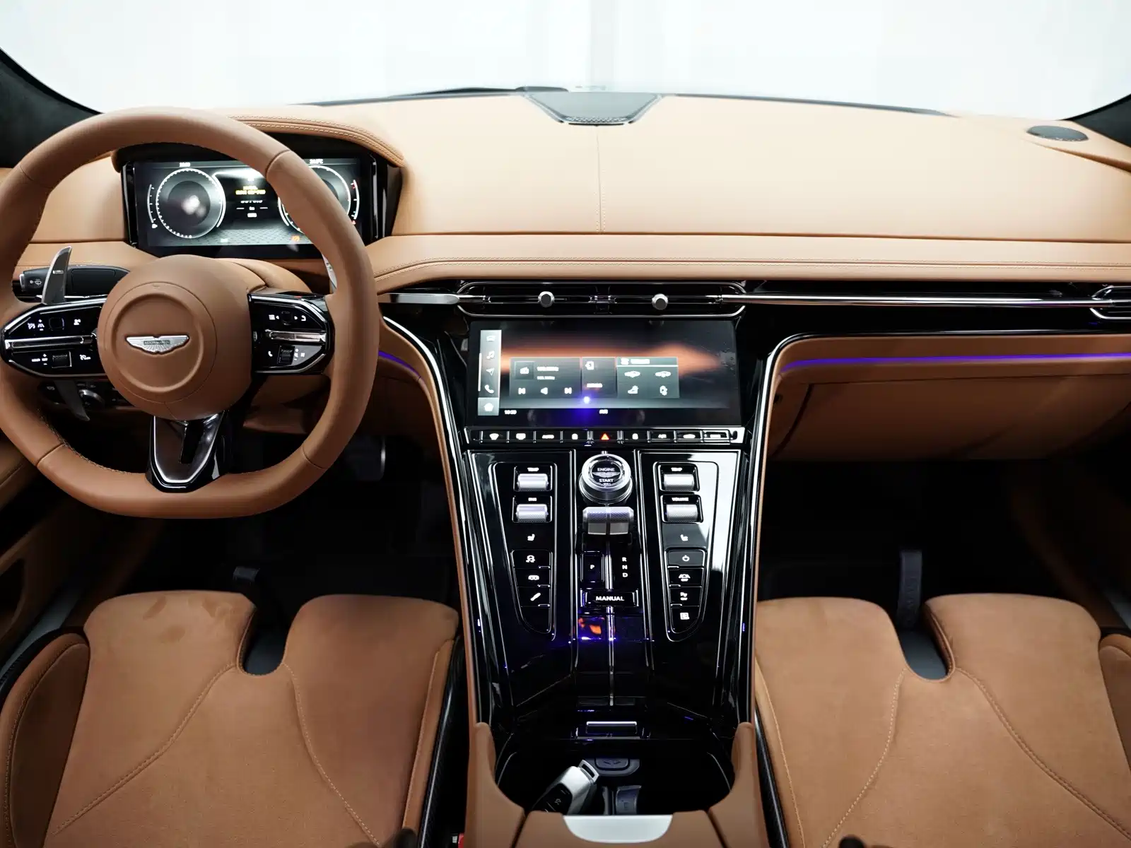 Photo 6 - Aston Martin DB12