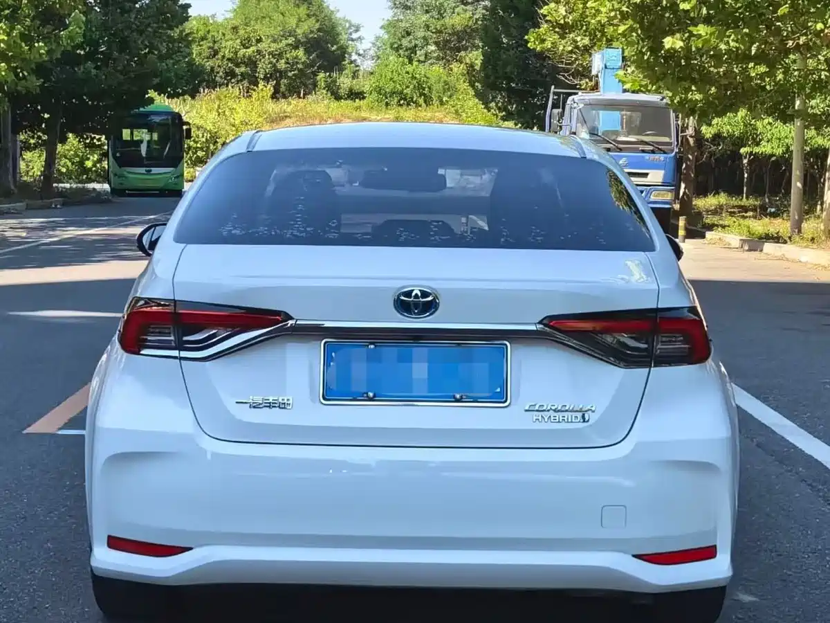 Photo 5 - Toyota Corolla