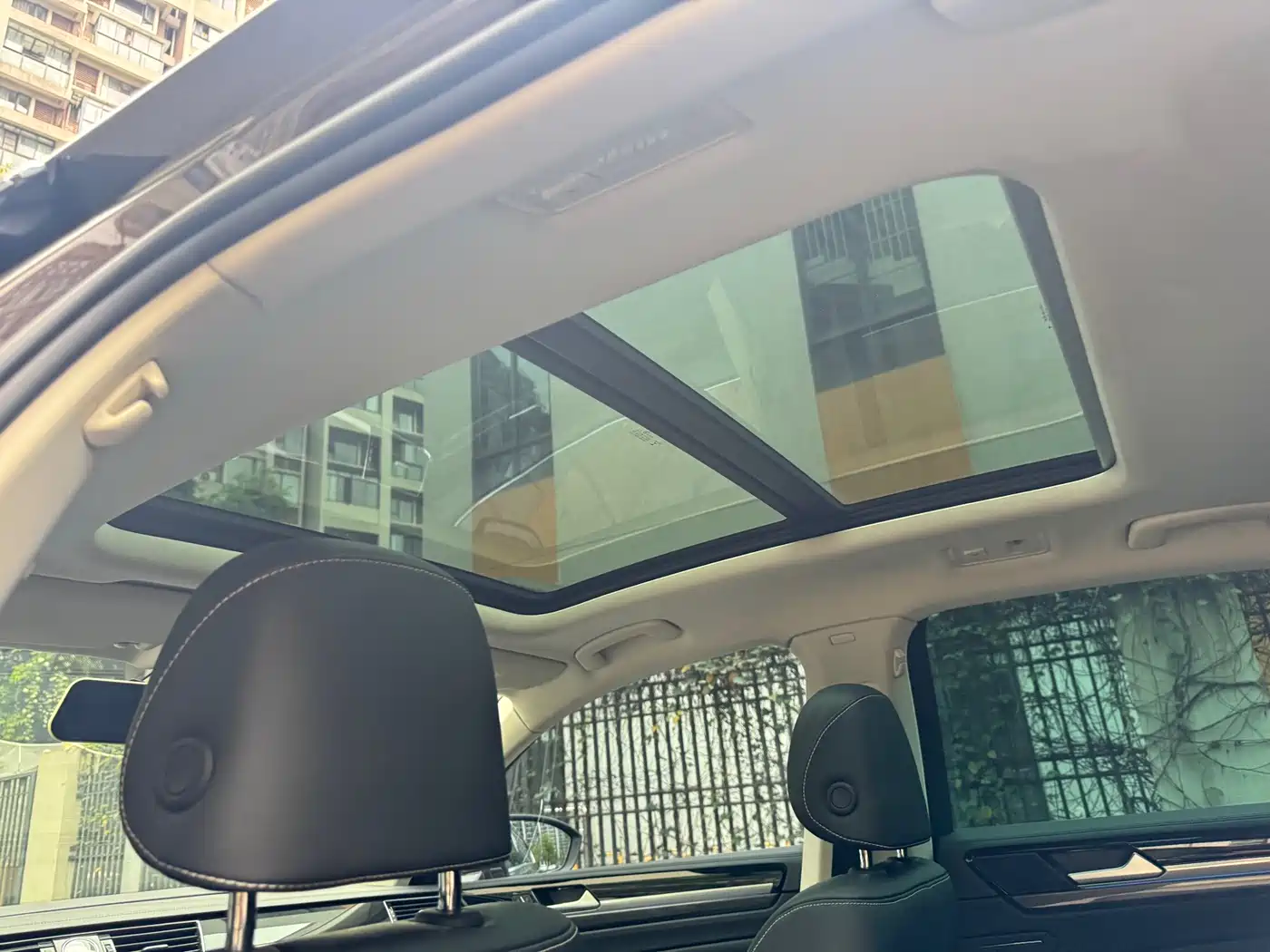 Volkswagen Phideon 2018 Facelift 380TSI FWD Business фото 15