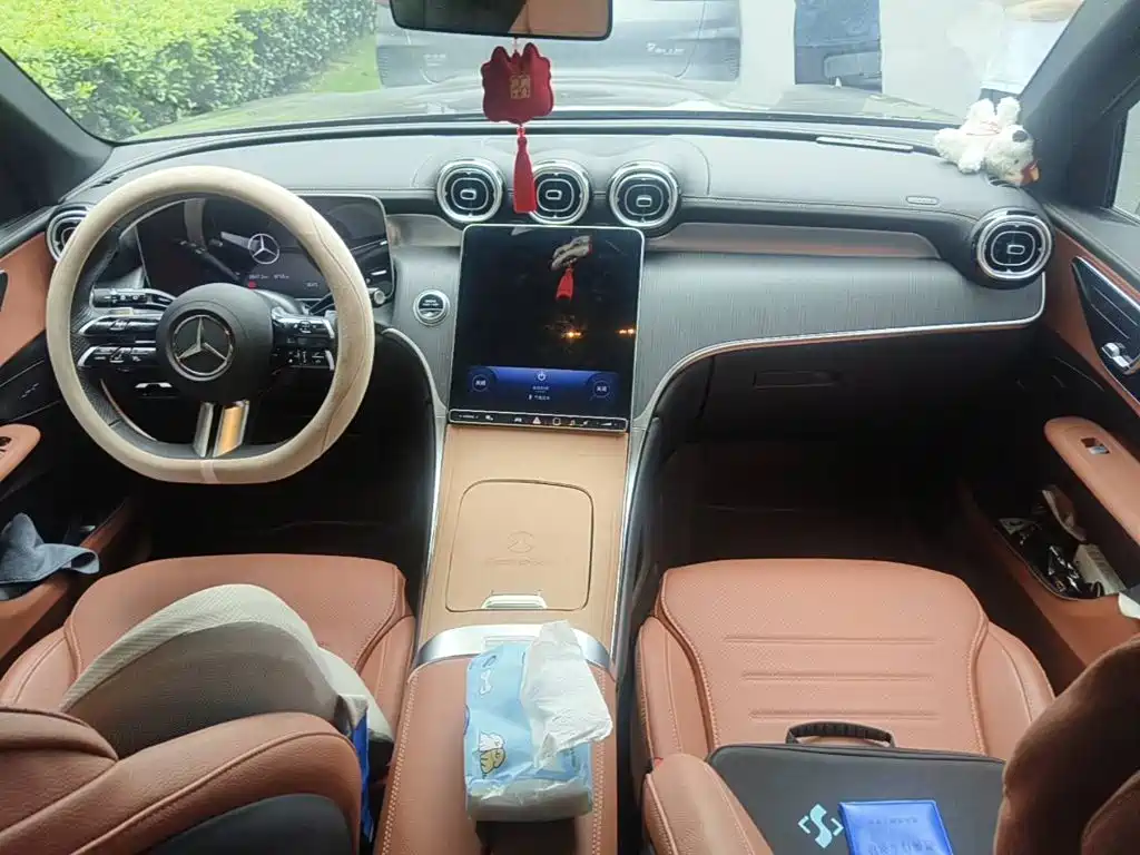 Mercedes-Benz GLC 2025 2025 Model Year GLC 260 L 4MATIC Luxury