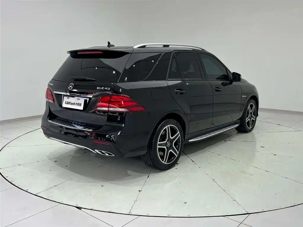 Mercedes-Benz GLE AMG 2017 AMG GLE 43 4MATIC фото 8