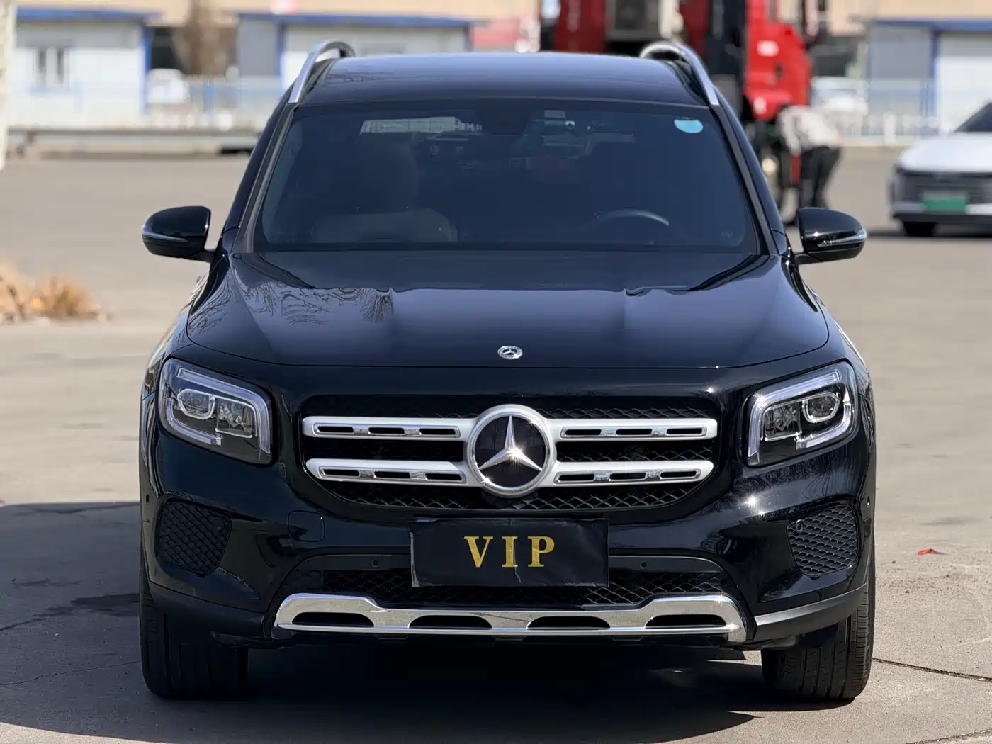 MERCEDES-BENZ GLB