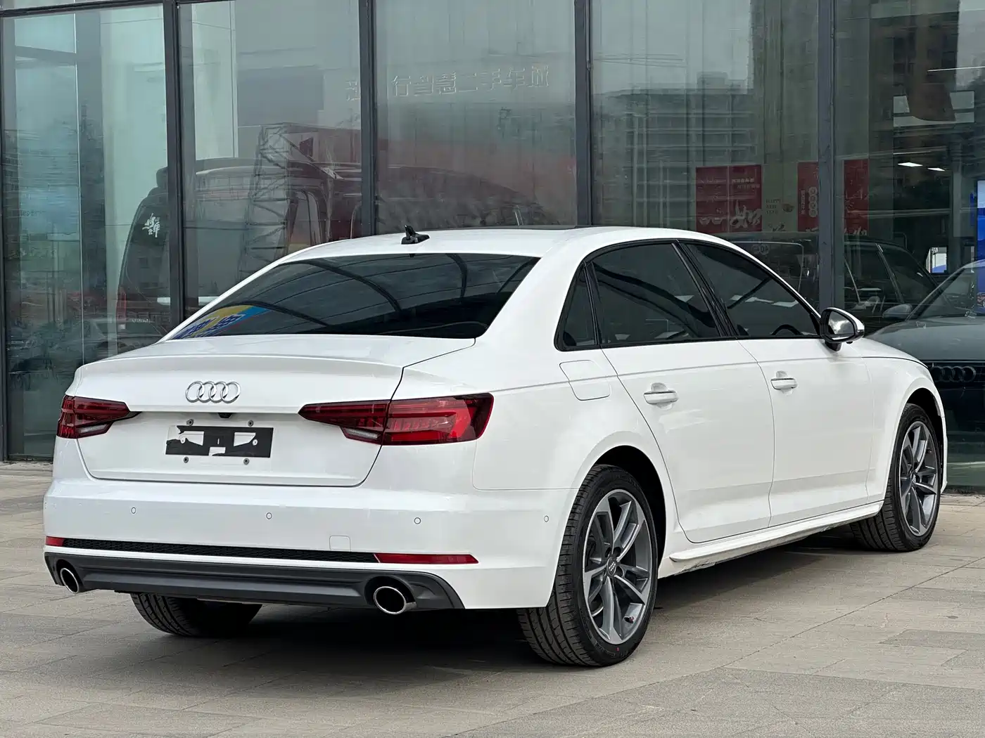 Audi A4L 2018 30th Anniversary 40 TFSI Sport фото 3