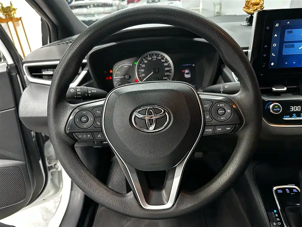 Toyota Levin 2022 Dual Engine 1.8H E-CVT Luxury Edition фото 13