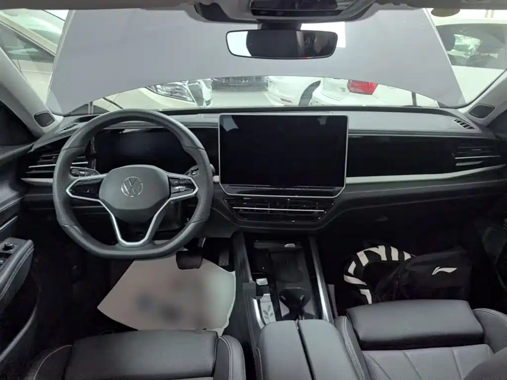 Volkswagen Passat 2025 Pro 380TSI Dragon Prestige Edition фото 10