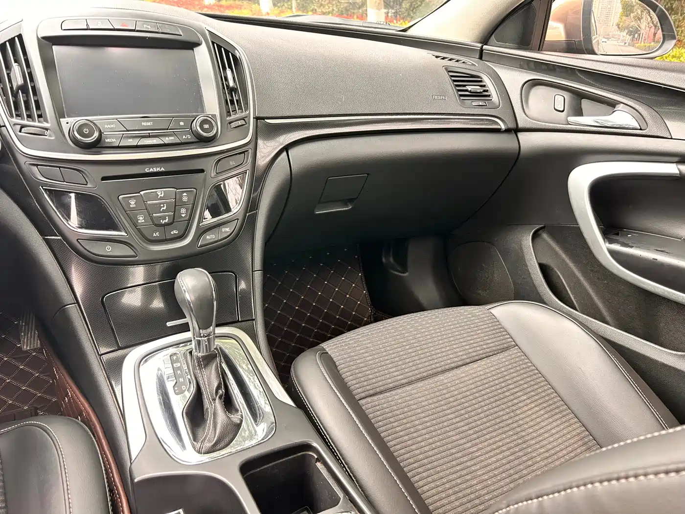 Buick Regal 2015 1.6T Leading Tech Edition фото 12