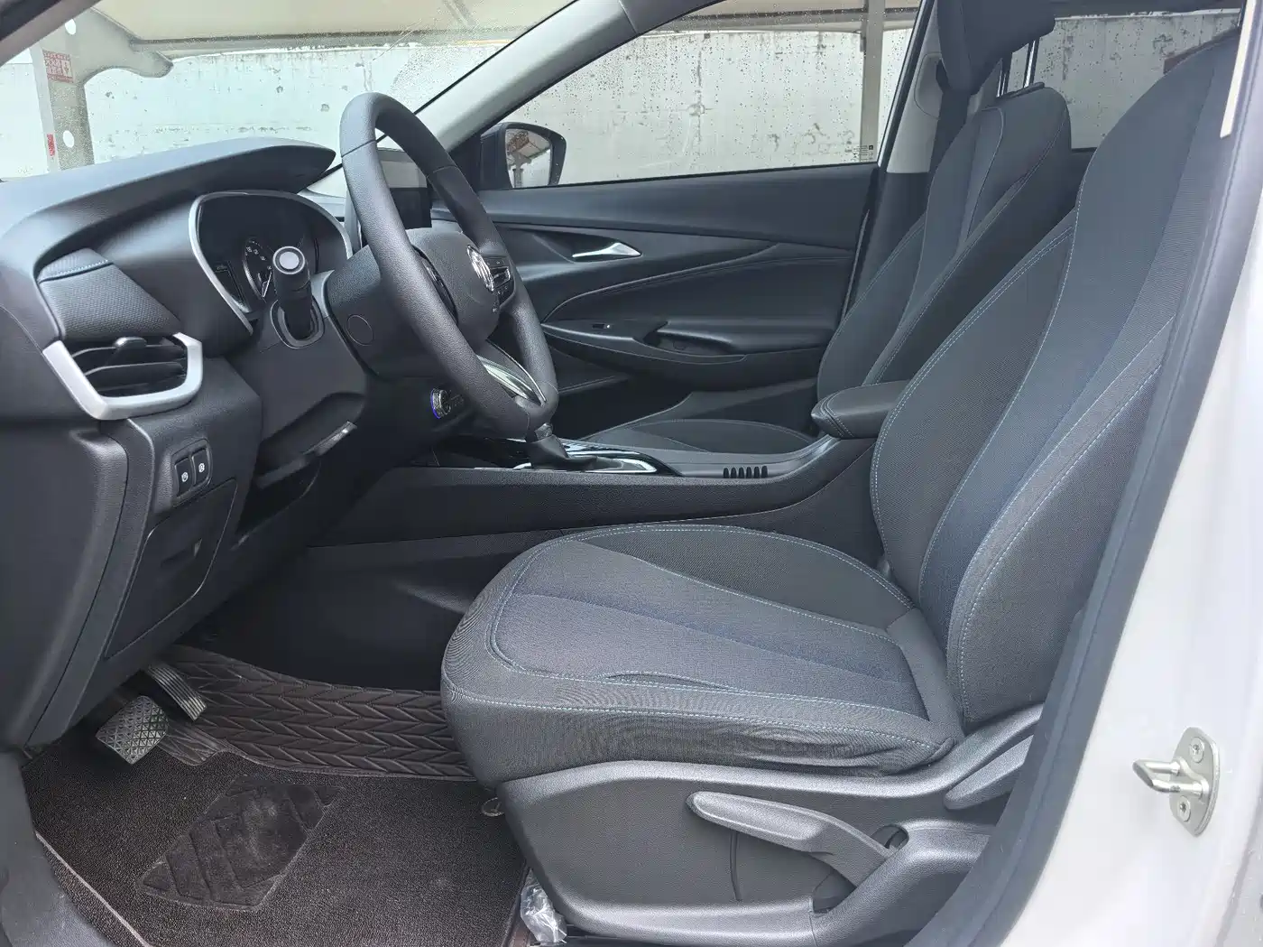 BUICK ANGKOLA