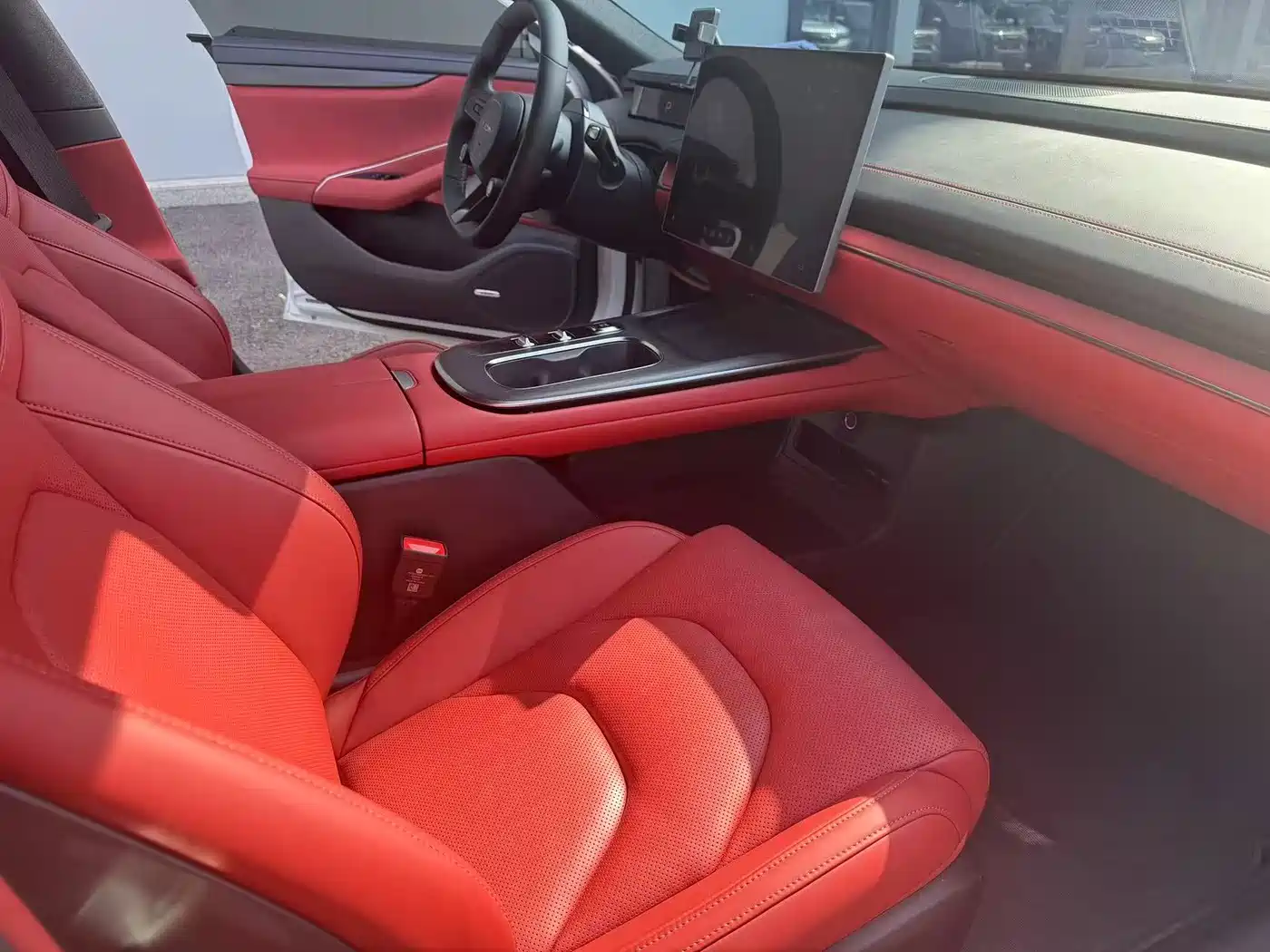 Xiaomi Auto Xiaomi SU7 2024 RWD Long Range Intelligent Driving Edition фото 9