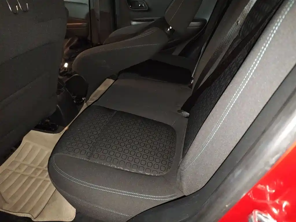 Фото 15 - Chevrolet Trax