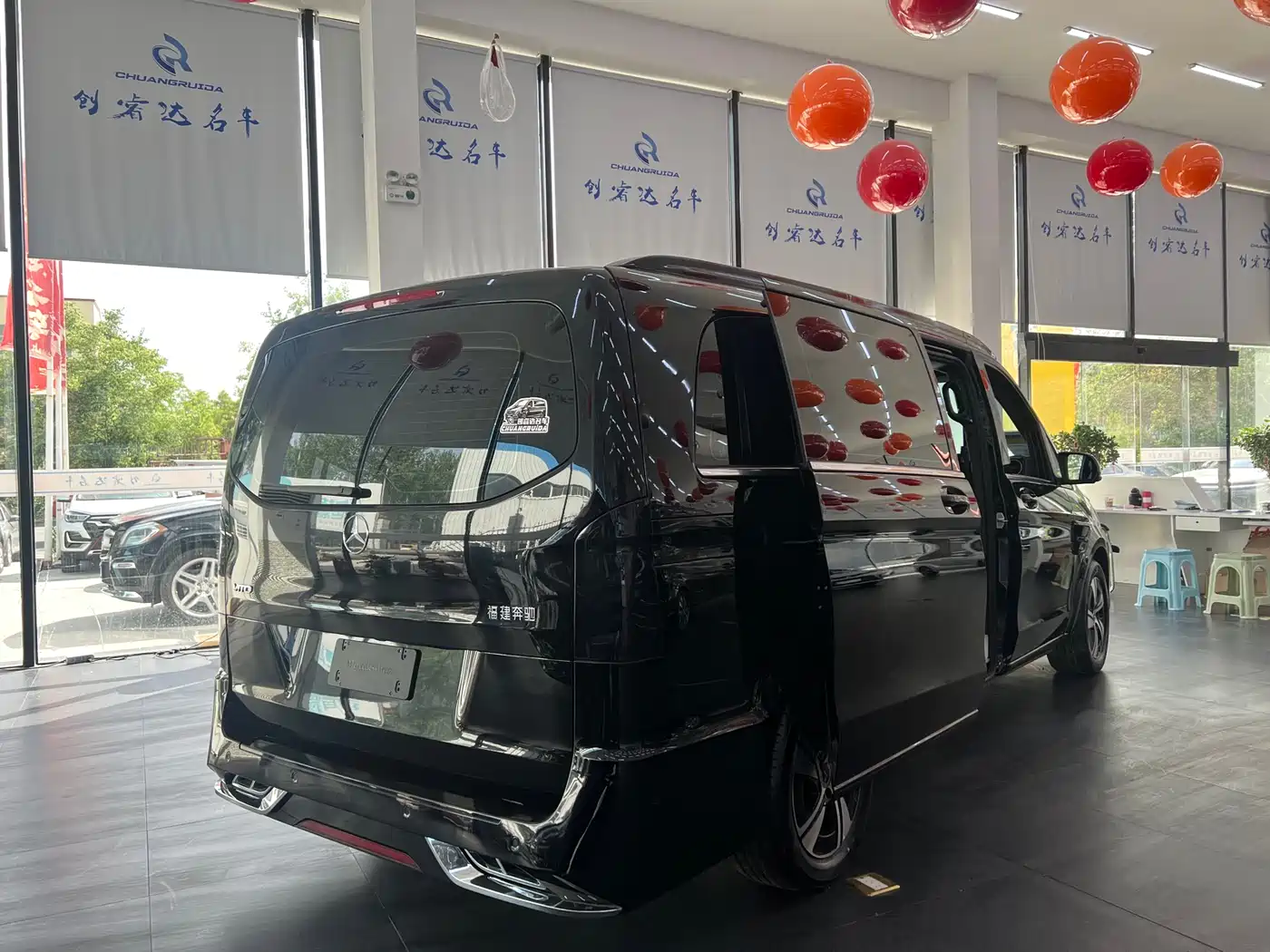 Mercedes-Benz Vito 2024 2.0T Business 7-Seater фото 21