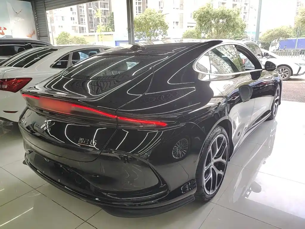 2025 IM Motors IM L6