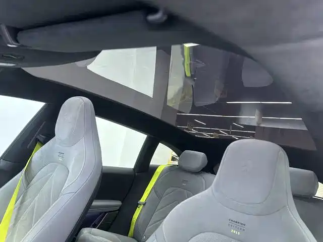NIO ET5T 2026 2025 Model Champion Commemorative Edition 75kWh Touring