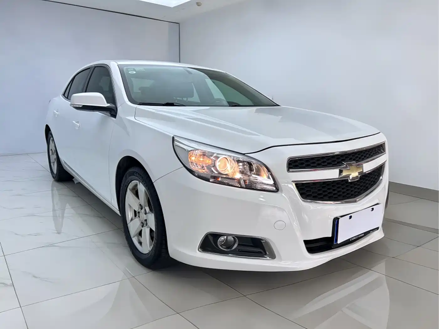 Chevrolet Malibu 2012 2.0L Automatic Comfort Edition фото 3