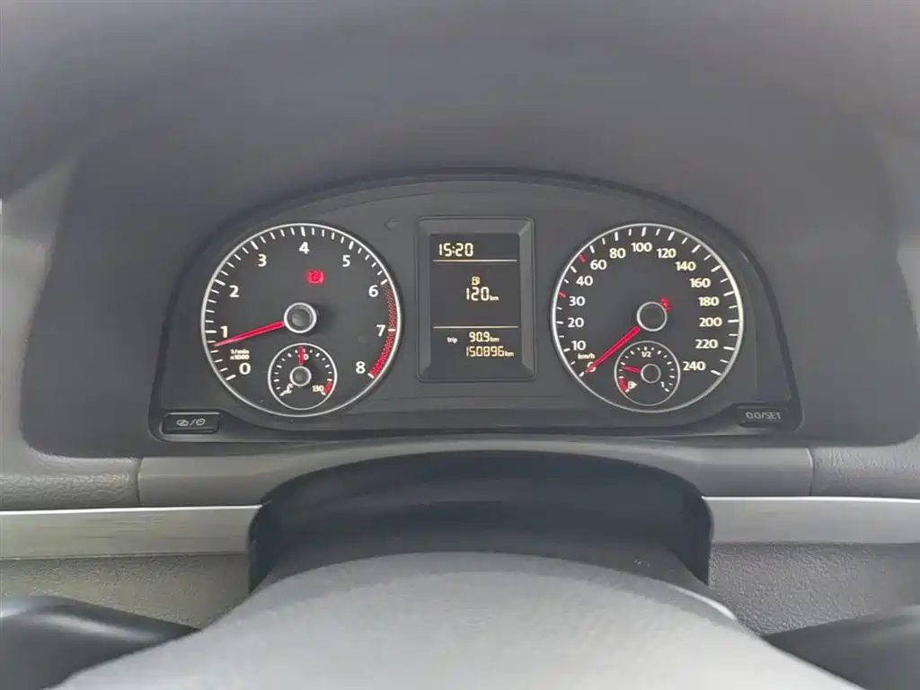 Volkswagen Touran 2015 1.4T Manual Trend Edition 5-seater фото 12