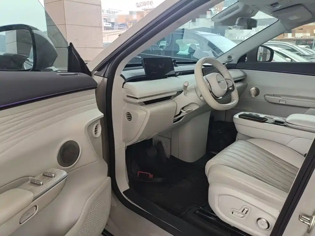 Exeed Exlantix ET 2025 2024 Extended Range 240 Max AWD