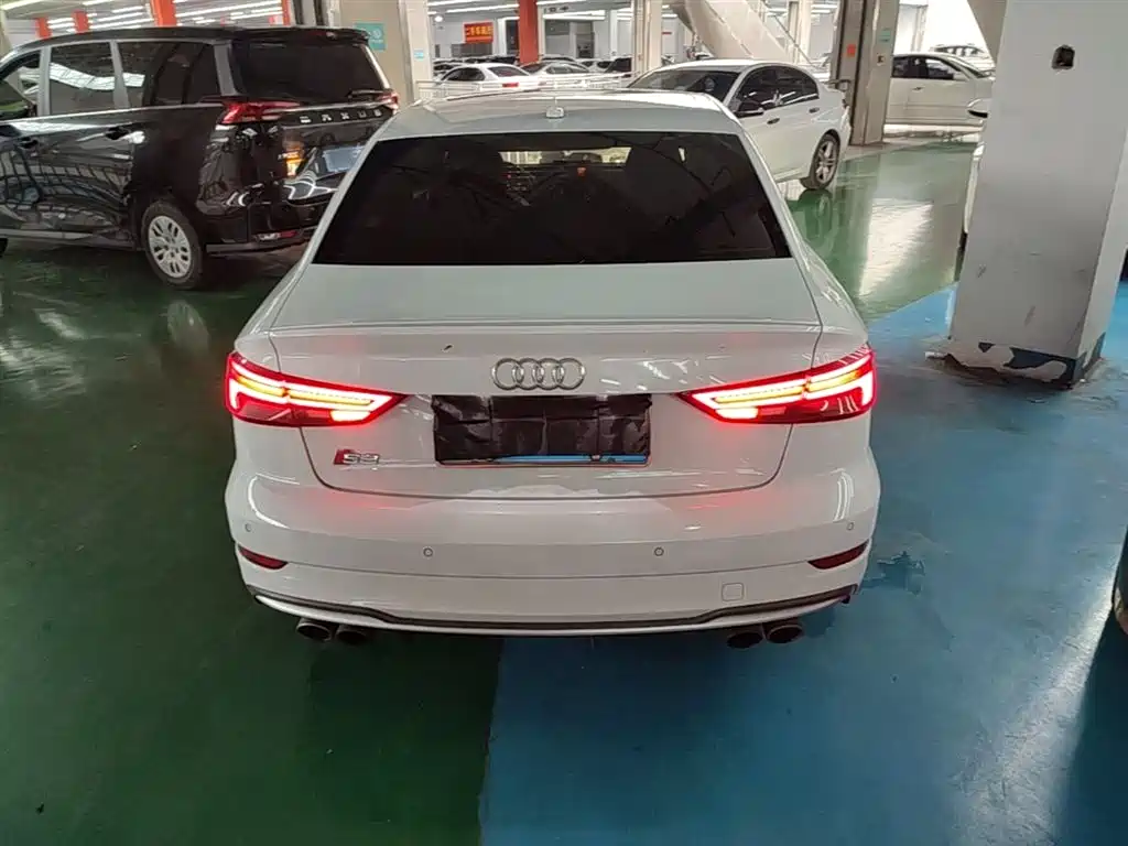 Audi S3 2017 Facelift S3 2.0T Limousine фото 6