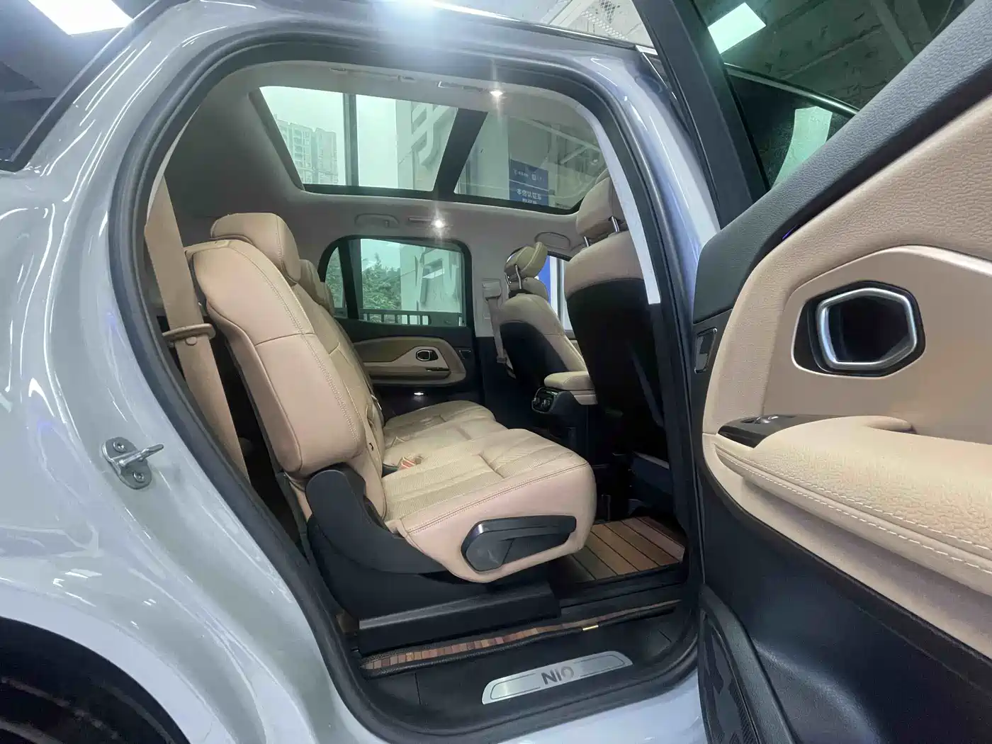 NIO ES8 2019 2018 355KM Base Model 7-Seater Version