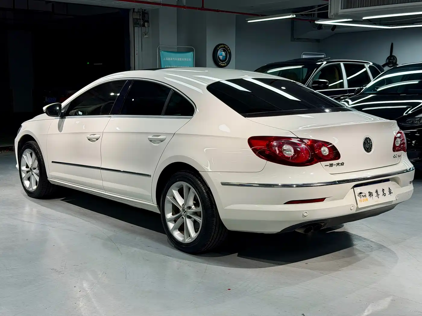 Volkswagen FAW-Volkswagen CC 2012 Model 2.0TSI Ultimate фото 5