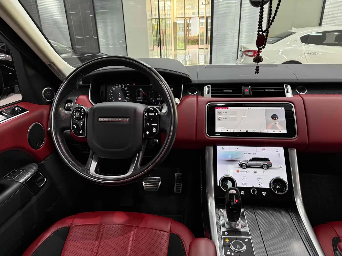 Land Rover Range Rover Sport 2021 3.0 L6 Gloss Black Edition фото 16