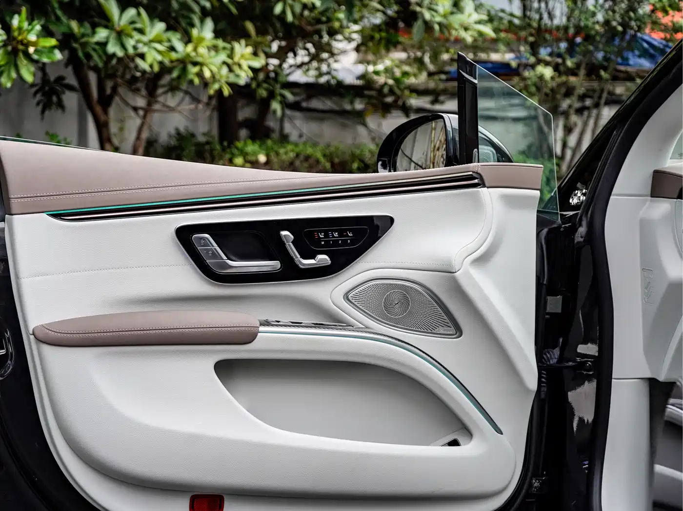 Mercedes-Benz EQS AMG 2023 AMG EQS 53 4MATIC+ фото 18