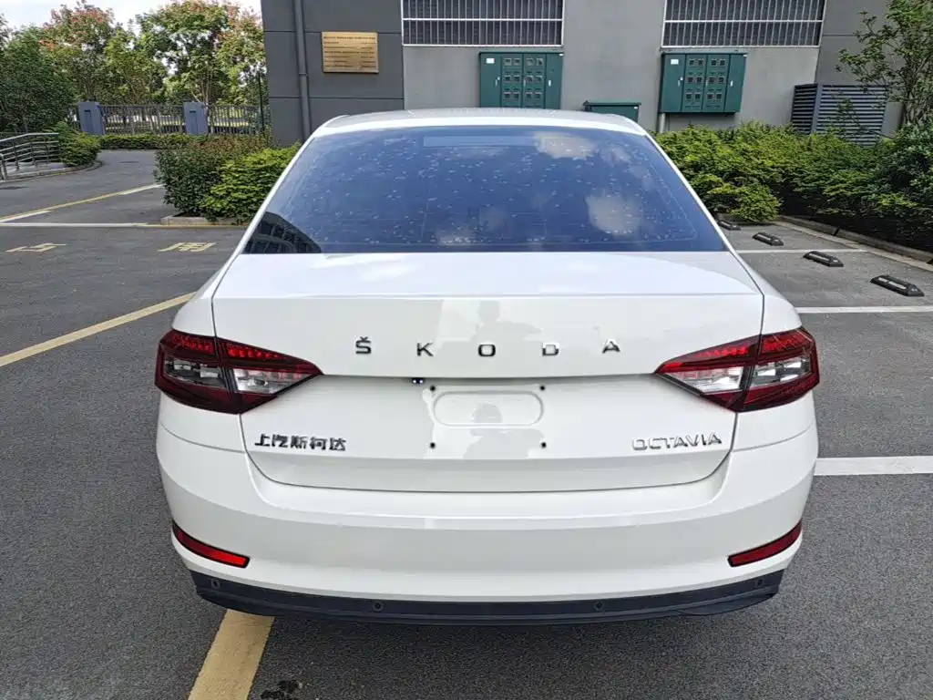 Škoda Octavia 2022 2021 1.5L Automatic Comfort