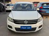 Photo 2 - Volkswagen Tiguan