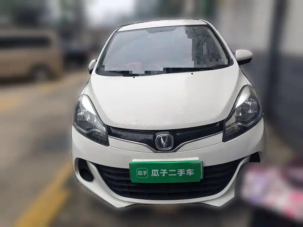 Photo 2 - Changan Benben E-Star