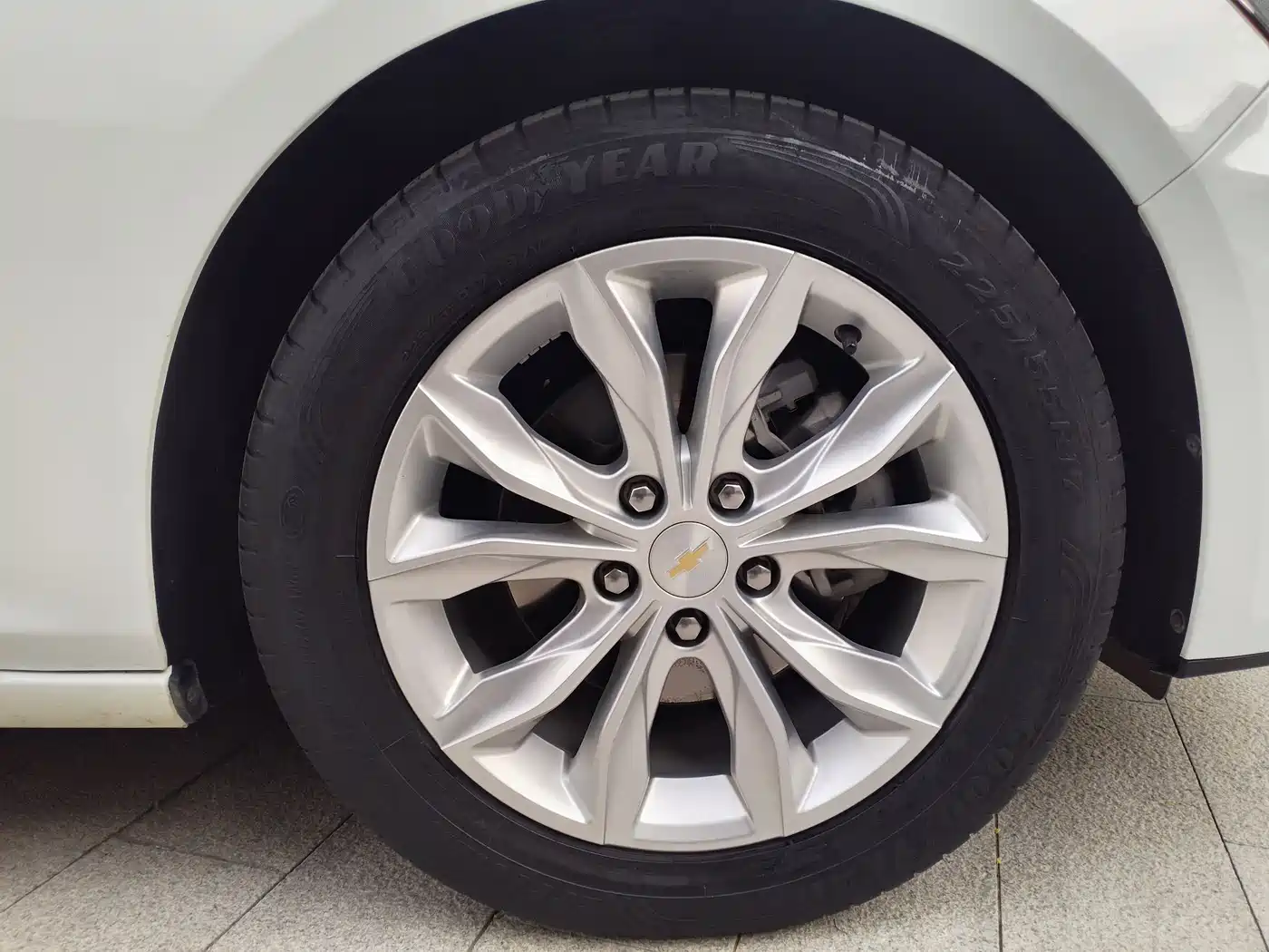 CHEVROLET MAI RUIBAO XL