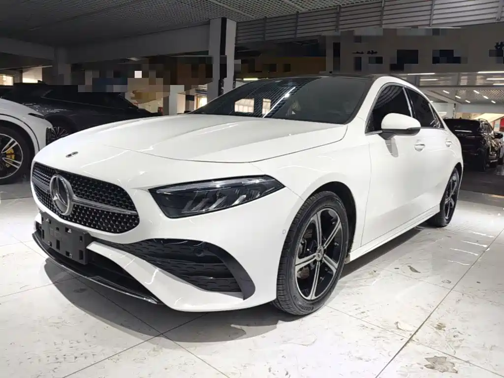 Mercedes-Benz A-Class 2023 A 200 L Fashion