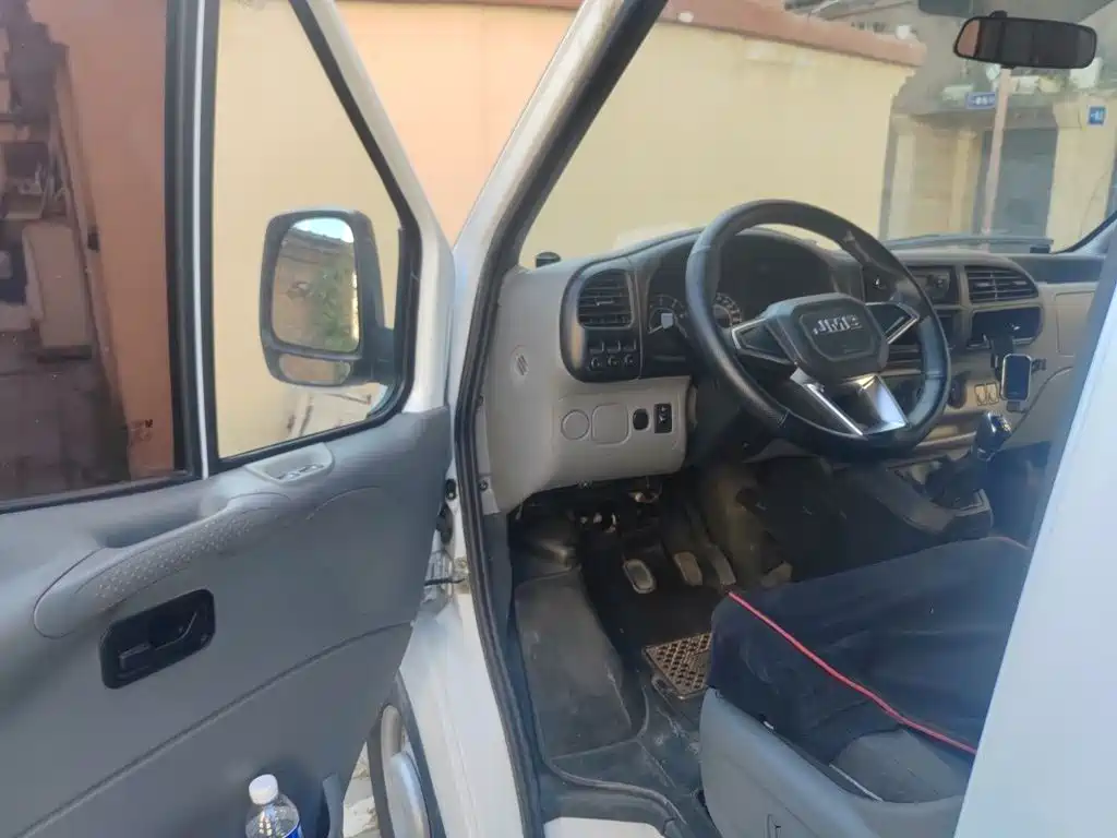 Jiangling Tesun 2020 2019 2.8T Commercial Short Wheelbase Medium Roof 6-Seater China VI JX493