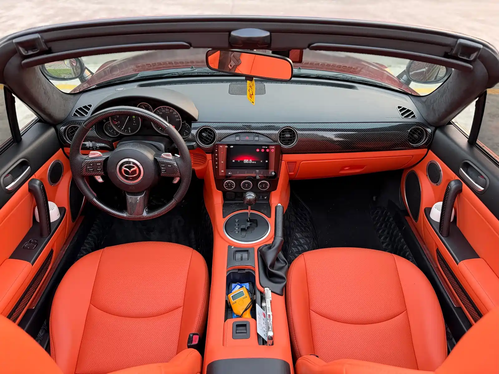 Фото 6 - Mazda MX-5