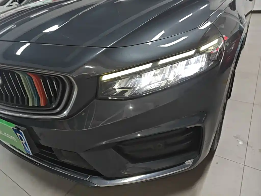 Фото 24 - Geely Preface