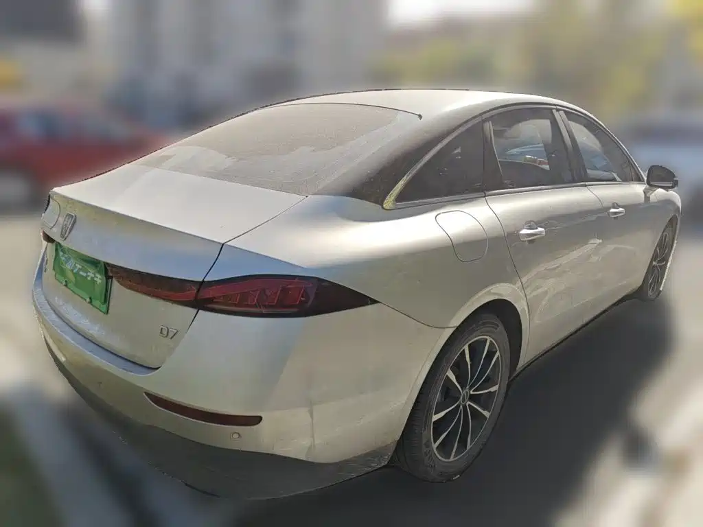 Фото 6 - Roewe D7