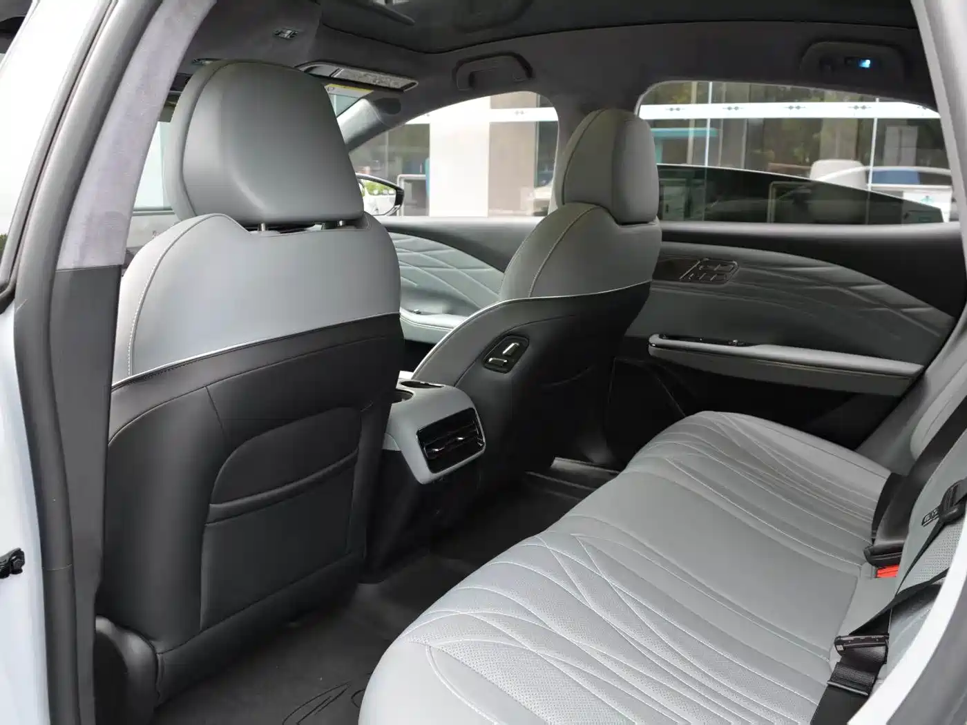 Geely Galaxy Galaxy E8 2025 2025 700km Long Voyage Smart Drive Edition