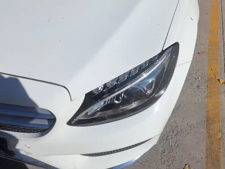 Фото 5 - Mercedes-Benz C-Class
