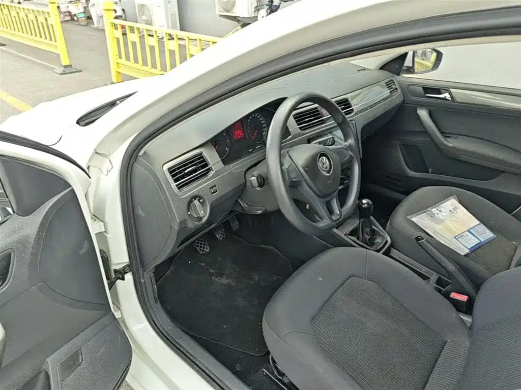 Volkswagen Santana 2017 Gran Santana 1.4L Manual Trendline фото 16