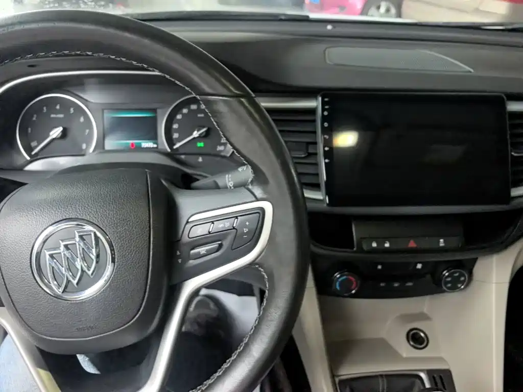 Фото 10 - Buick Excelle