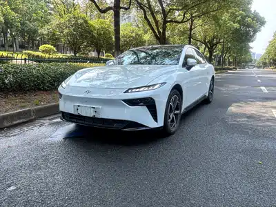 Dongfeng eπ007