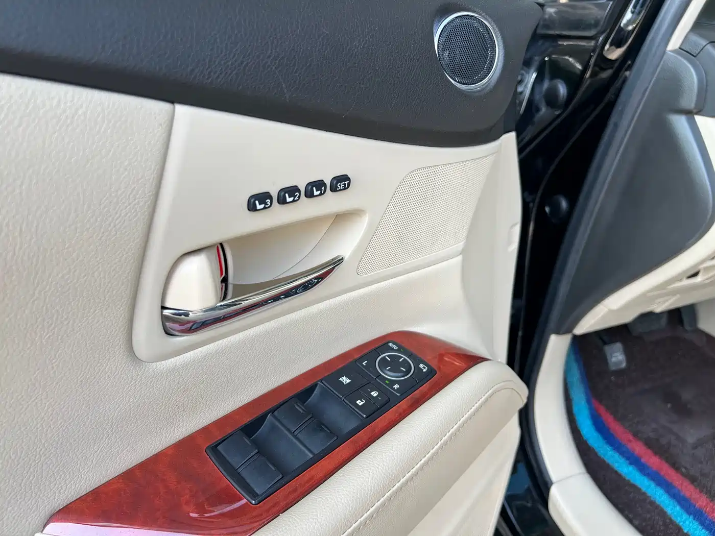 Lexus RX Classic 2009 Model 350 Premium Edition фото 14