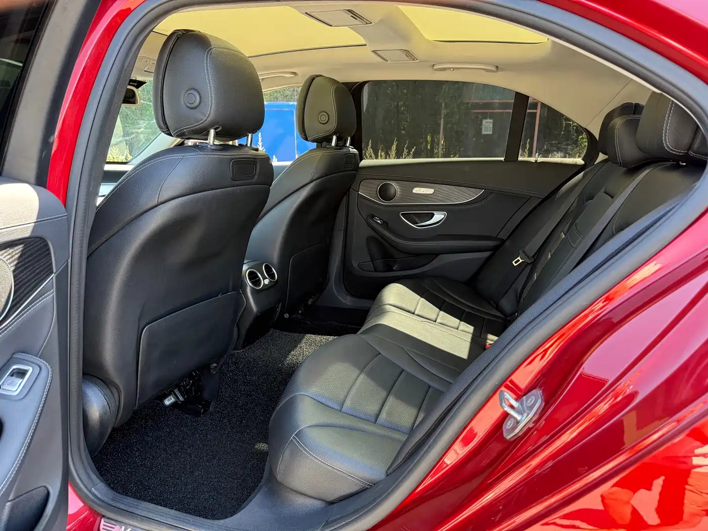 Фото 10 - Mercedes-Benz C-Class